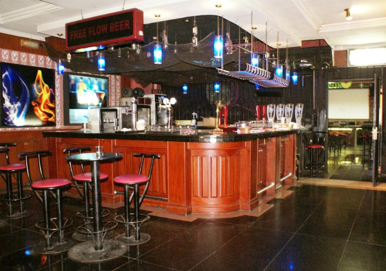 Hotel Soechi International Medan Dış mekan fotoğraf