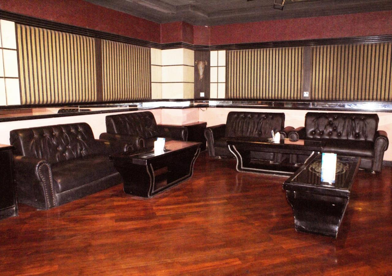 Hotel Soechi International Medan Dış mekan fotoğraf