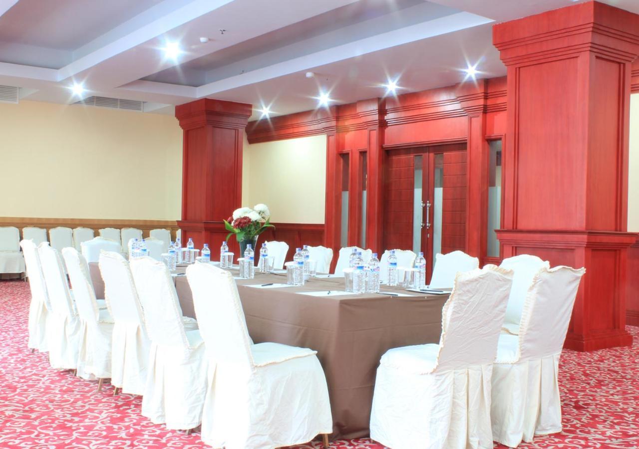 Hotel Soechi International Medan Dış mekan fotoğraf